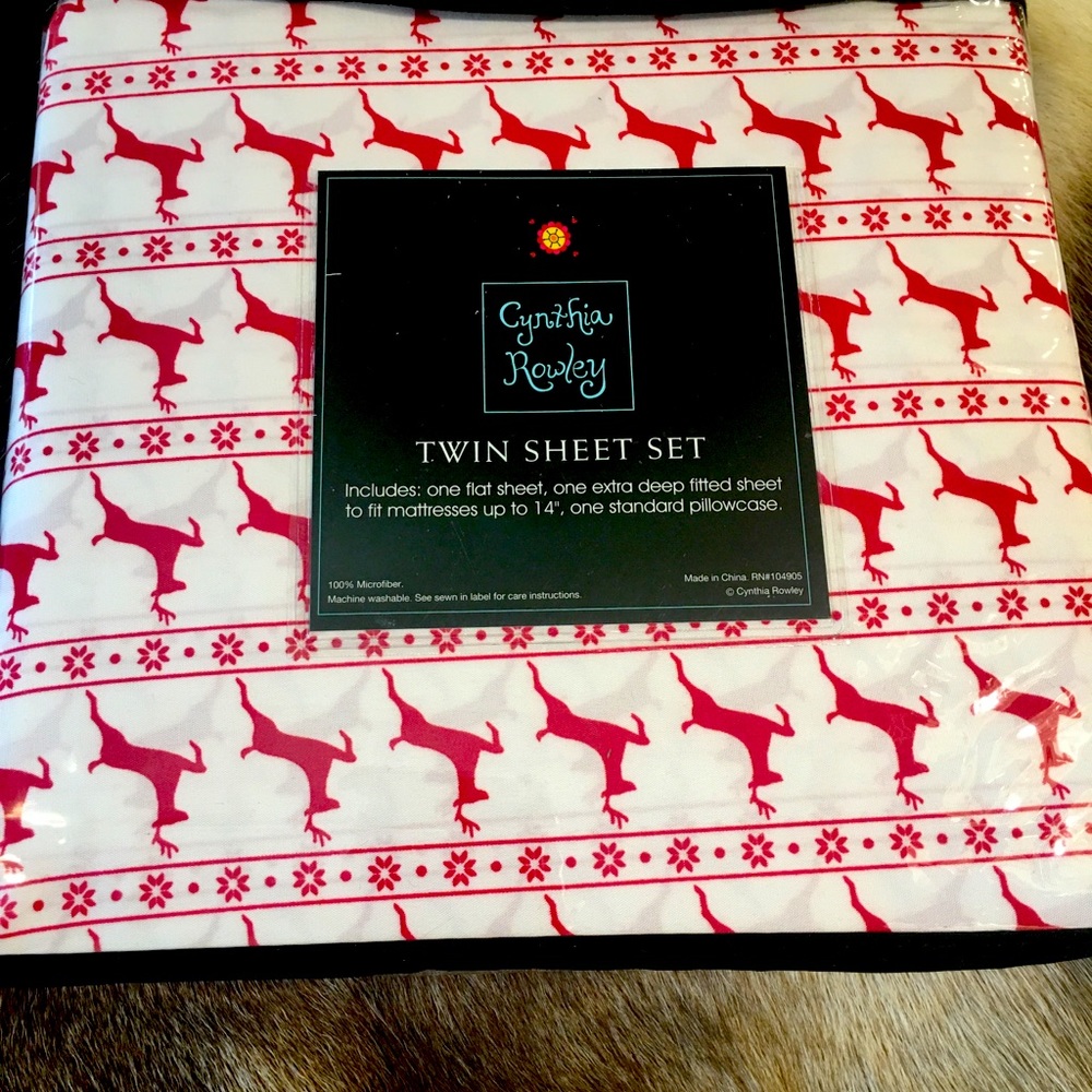 Holiday twin sized sheet set